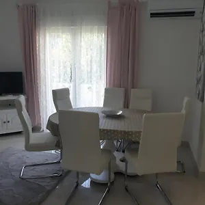 Mare Apartment Banjol